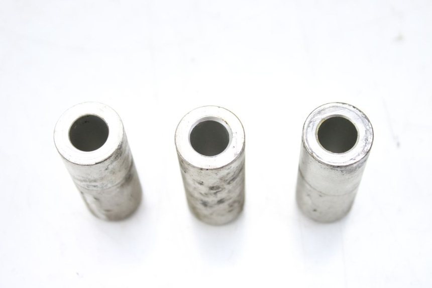 photo de EJE MOTOR SUZUKI SV S 650 (1999 - 2002) - Estado de la superficie y material