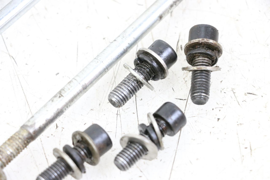 photo de EJE MOTOR NITRO MOTORS THUNDER 125 - Zoom estado de uso