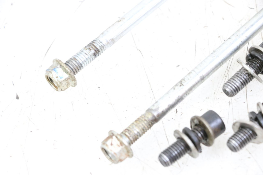 photo de EJE MOTOR NITRO MOTORS THUNDER 125 - Otra perspectiva