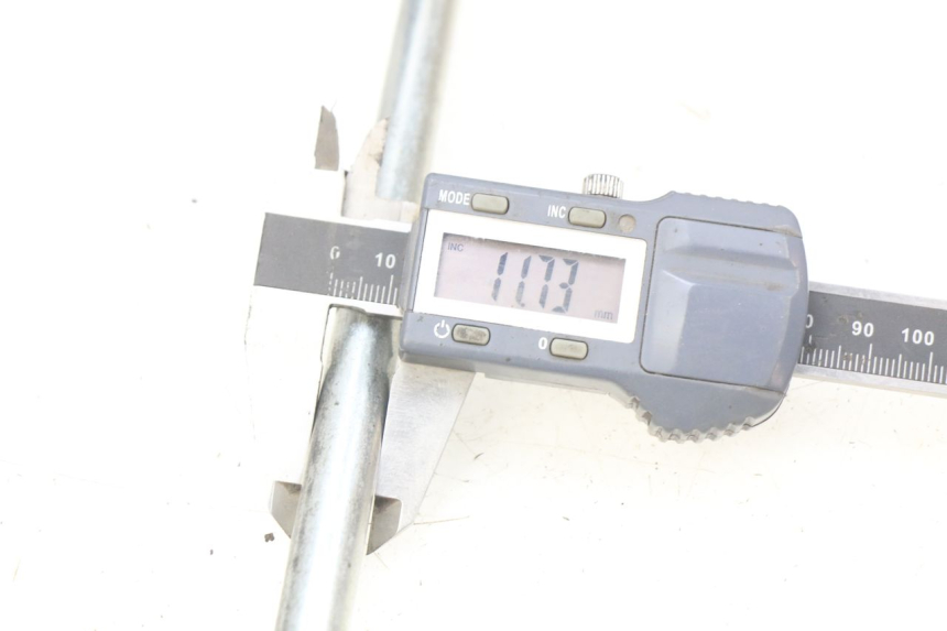 photo de EJE DEL MOTOR PIAGGIO VESPA LX 2T 50 (2005 - 2013) - Otra perspectiva