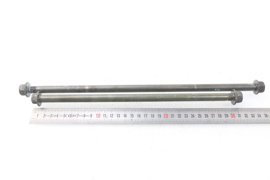 photo de EJE MOTOR YAMAHA XP T-MAX TMAX ABS 500 (2004 - 2007) - Detalles de los puntos de fijación