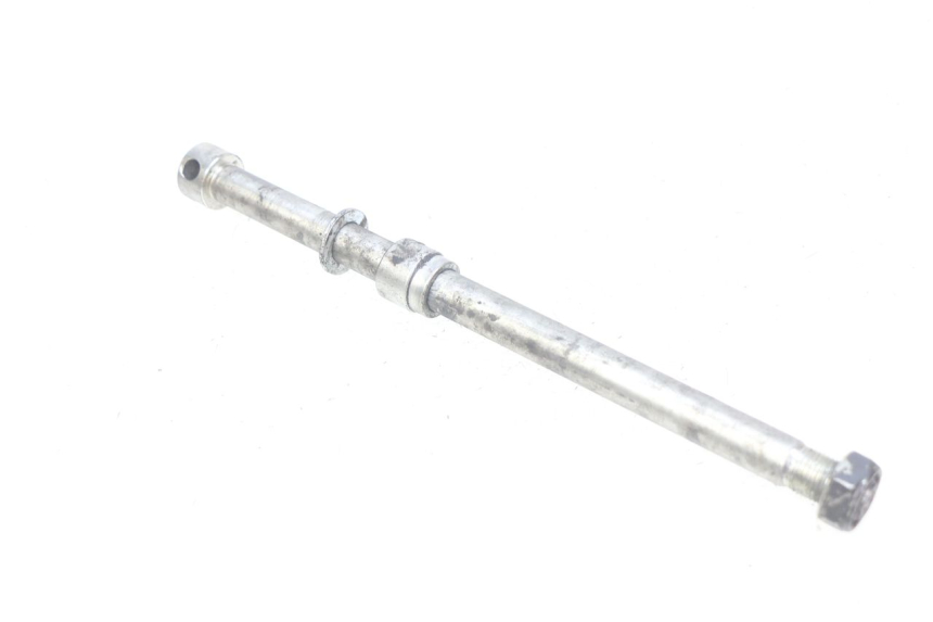 photo de EJE DE RUEDA TRASERA ROYAL ENFIELD BULLET CLASSIC 500 (2017 - 2020) - Zoom estado de uso