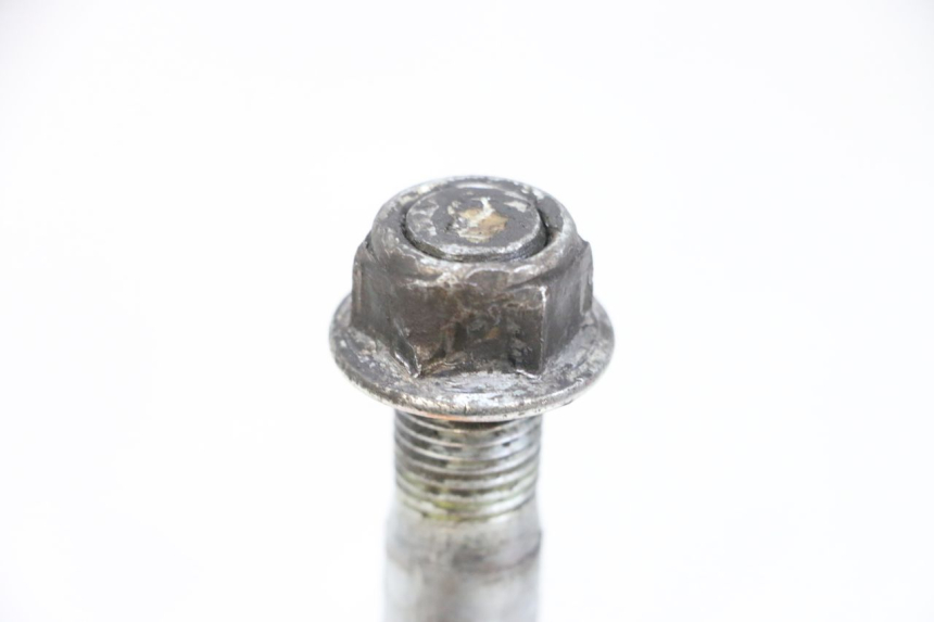 photo de EJE RUEDA TRASERO KSR CODE 125 (2018 - 2020) - Detalle de la pieza