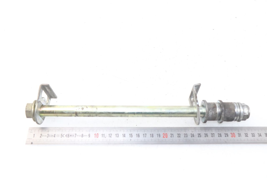 photo de EJE RUEDA TRASERO HYOSUNG COMET GTR 125 (2007 - 2014) - Otra perspectiva