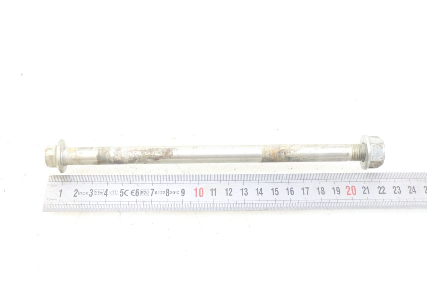 photo de EJE DE RUEDA TRASERA HONDA CRF CR-F 125 (2022 - 2023) - Otra perspectiva