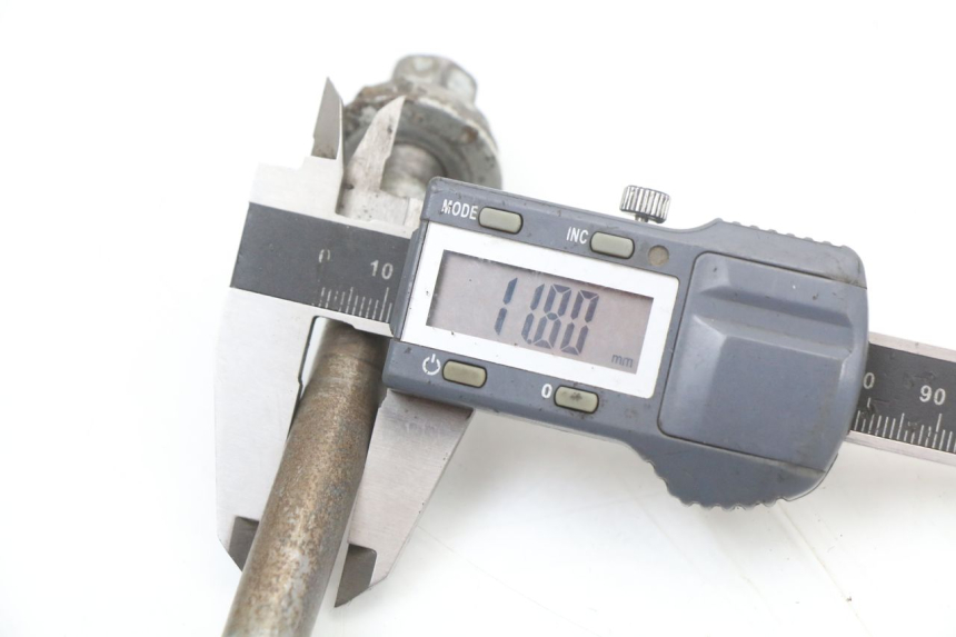 photo de EJE DE RUEDA TRASERA CCR DIRT BIKE 125 - Otra perspectiva