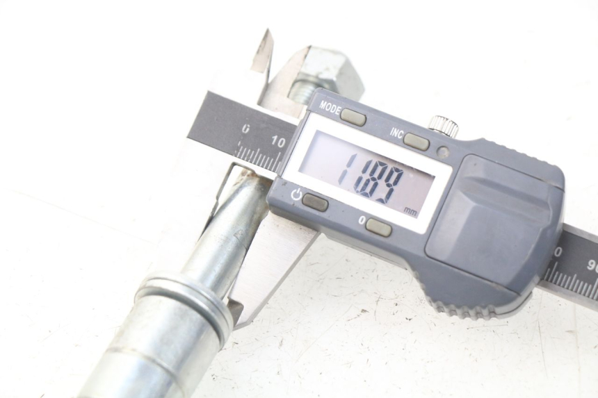 photo de EJE RUEDA TRASERO DERBI DIRT BOY 4T 50 - Detalle de la pieza