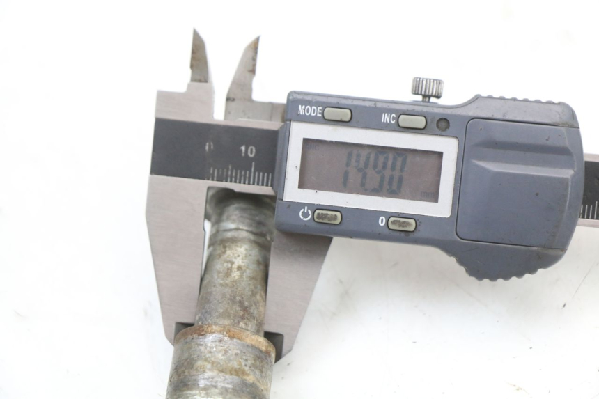 photo de EJE RUEDA TRASERO KSR RACING DRIFT 140 - Otra perspectiva