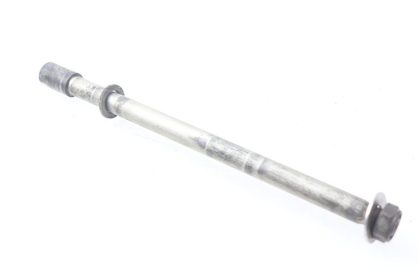 photo de EJE RUEDA TRASERO YAMAHA FJR ABS 1300 (2006 - 2012) - Primer plano técnico