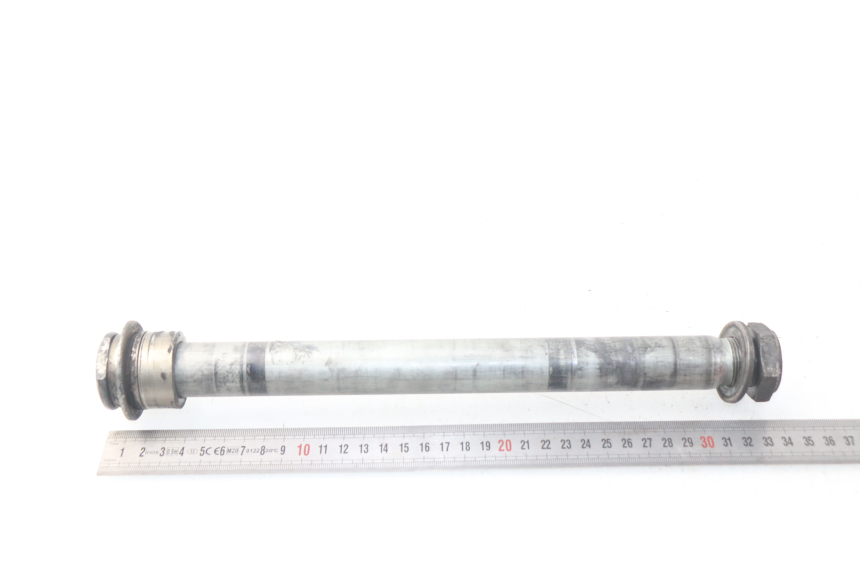 photo de EJE RUEDA TRASERO SUZUKI GSX-R GSXR 600 (2001 - 2003) - Detalle de la pieza