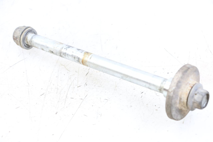 photo de EJE RUEDA TRASERO KYMCO STRYKER OFF ROAD 125 (1999 - 2005) - Vista principal