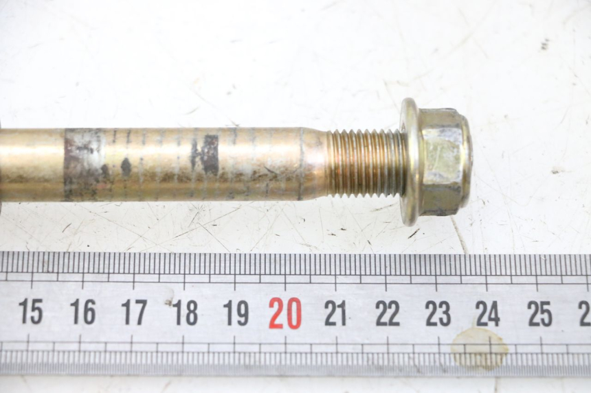 photo de EJE DE RUEDA TRASERA APOLLO RFZ 150 - Zoom estado de uso