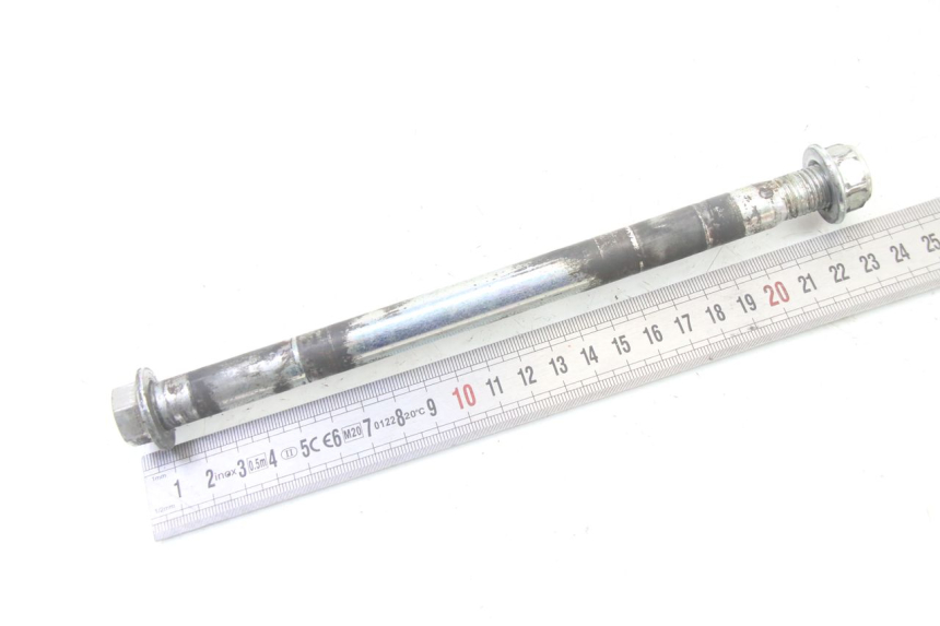 photo de EJE DE RUEDA TRASERA APOLLO RXF 125 - Zoom estado de uso