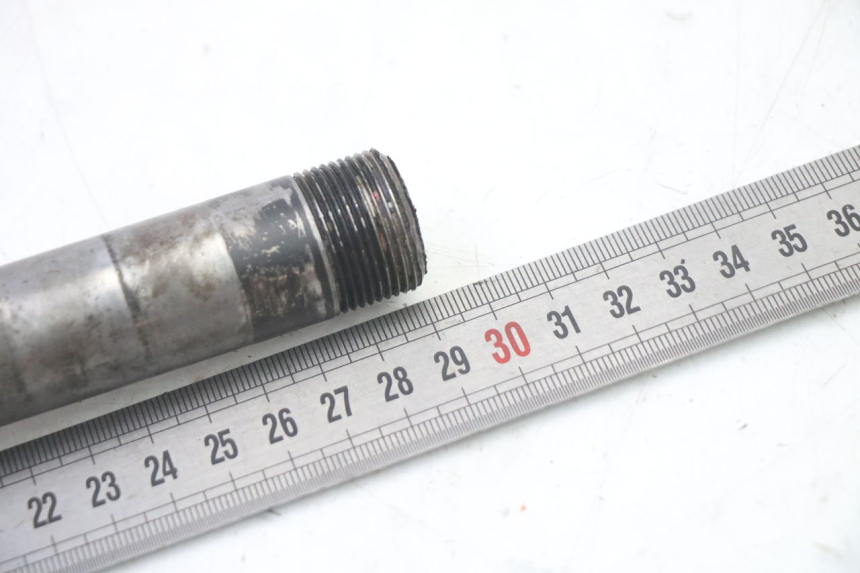 photo de EJE RUEDA TRASERO KTM SUPERENDURO R 950 (2005 - 2009) - Otra perspectiva