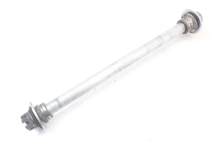 photo de EJE RUEDA TRASERO YAMAHA TDR DELTABOX 125 (1997 - 2003) - Detalle de la pieza