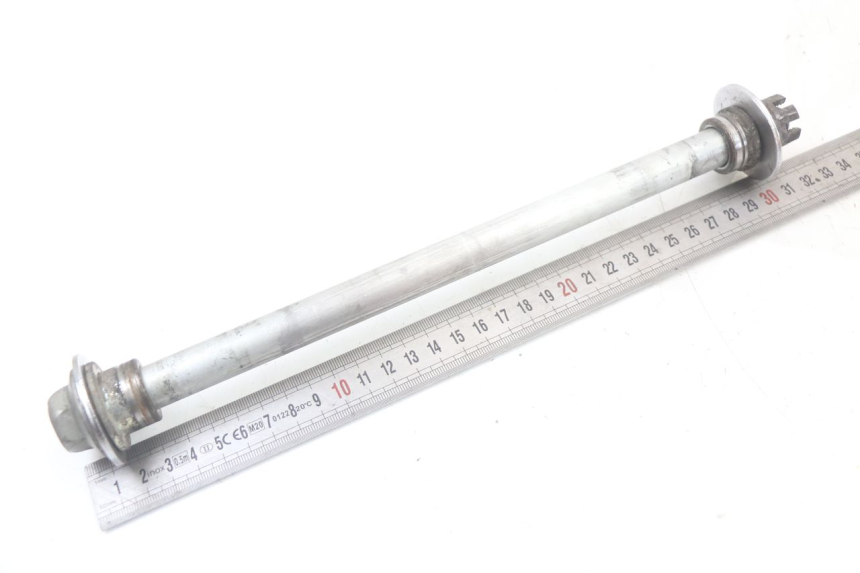 photo de EJE RUEDA TRASERO YAMAHA TDR DELTABOX 125 (1997 - 2003) - Zoom estado de uso