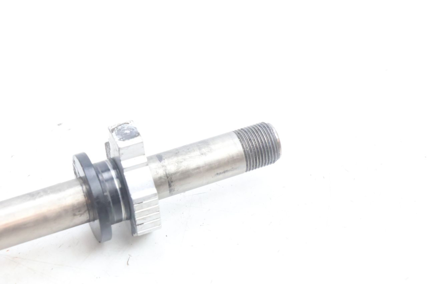 photo de EJE RUEDA TRASERO HUSABERG TE 250 (2011 - 2014) - Zoom estado de uso