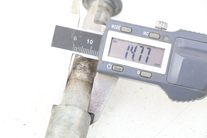 photo de EJE RUEDA TRASERO NITRO MOTORS THUNDER 125 - Otra perspectiva