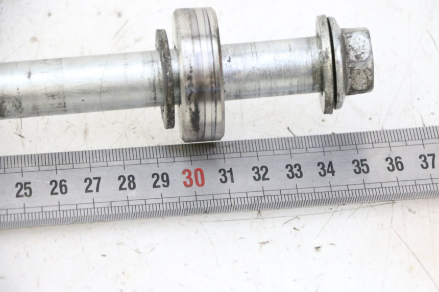 photo de EJE RUEDA TRASERO YAMAHA XJ6 ABS 600 (2008 - 2016) - Detalle de la pieza