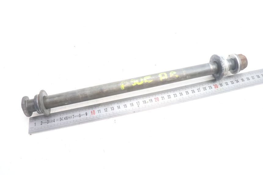 photo de EJE RUEDA TRASERO YAMAHA XJR 1300 (1998 - 2002) - Zoom estado de uso
