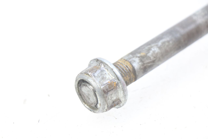 photo de EJE DE RUEDA TRASERA HONDA XR 70 (1997 - 2003) - Zoom estado de uso