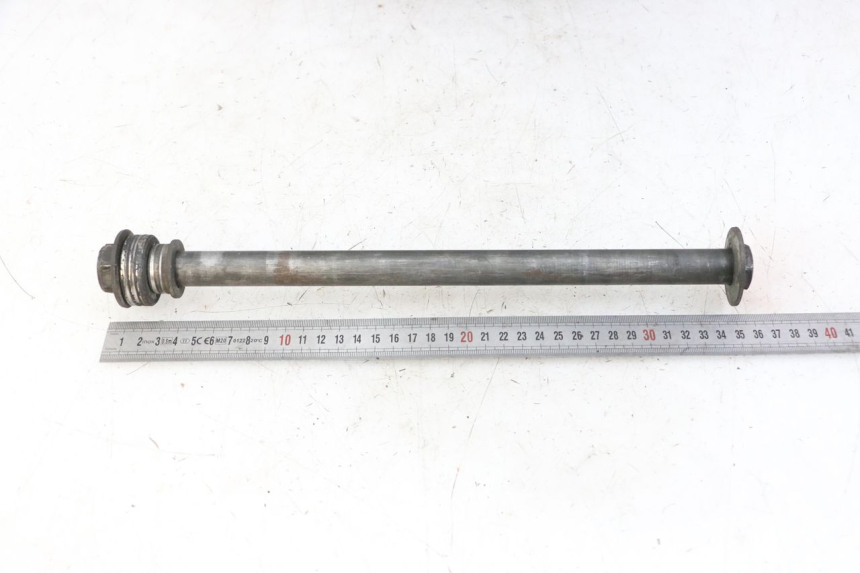 photo de EJE RUEDA TRASERO YAMAHA FZS FAZER 600 (2001 - 2003) - Zoom estado de uso