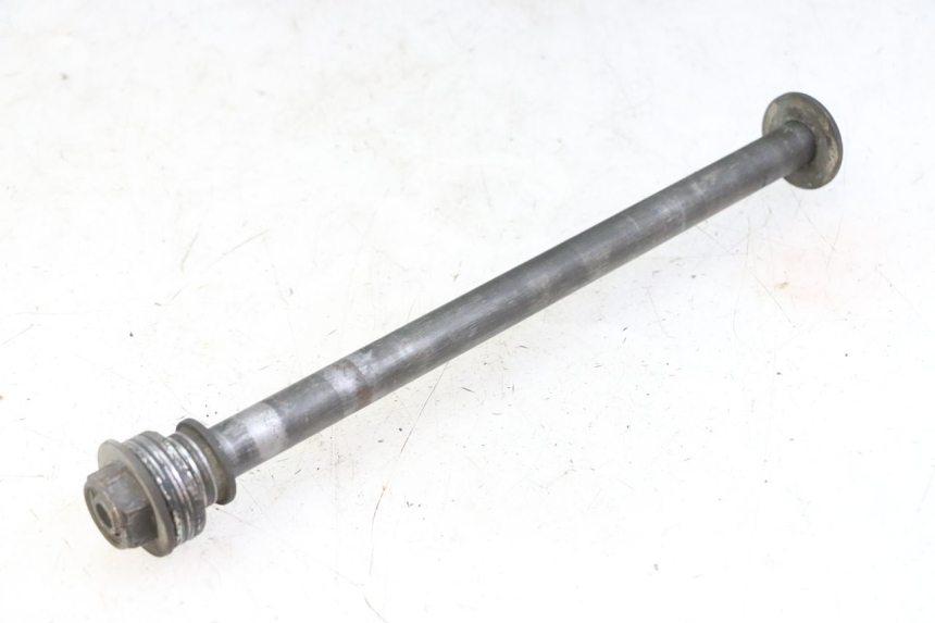 photo de EJE RUEDA TRASERO YAMAHA FZS FAZER 600 (2001 - 2003) - Vista general del producto