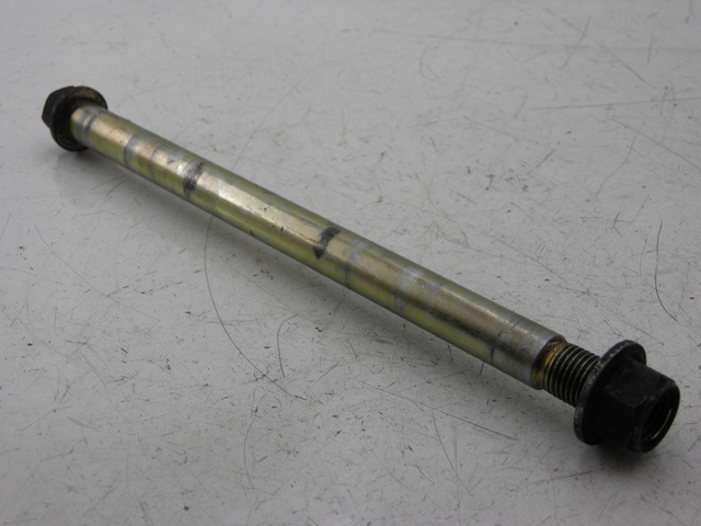 photo de EJE RUEDA TRASERO YAMAHA YBR 125 (2004 - 2006) - Vista principal