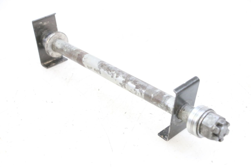 photo de EJE RUEDA TRASERO KAWASAKI ZR 7 750 (1999 - 2004) - Detalles de los puntos de fijación