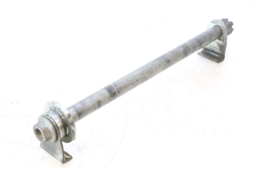 photo de EJE DE RUEDA TRASERA KAWASAKI ZZR 600 (1995 - 2004) - Detalle de la pieza