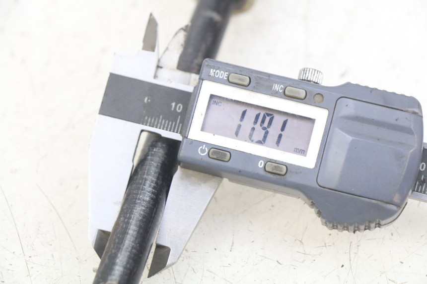 photo de EJE DE LA RUEDA DELANTERA KYMCO AGILITY 16+ 4T 50 (2018 - 2023) - Detalle de la pieza