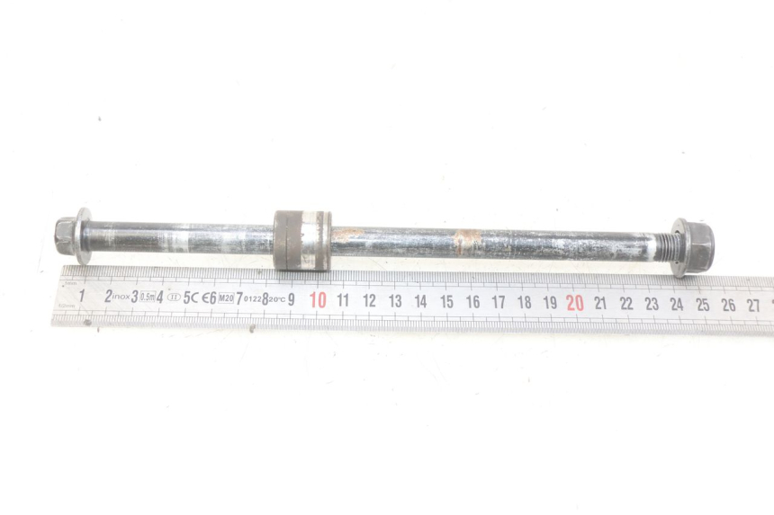 photo de EJE DE LA RUEDA DELANTERA KYMCO AGILITY 16+ 4T 50 (2018 - 2023) - Otra perspectiva