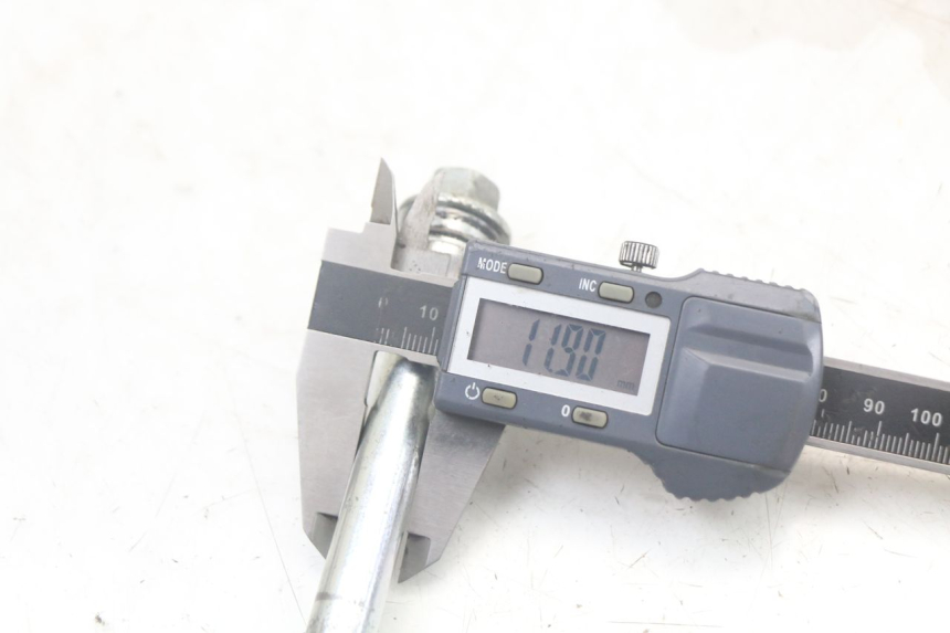 photo de EJE DE LA RUEDA DELANTERA KYMCO AGILITY 4T 50 (2018 - 2022) - Otra perspectiva