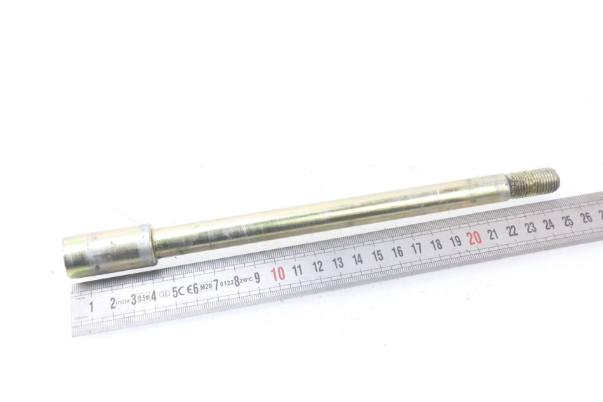 photo de EJE RUEDA DELANTERO HYOSUNG AQUILA GV 125 (2009 - 2016) - Primer plano técnico