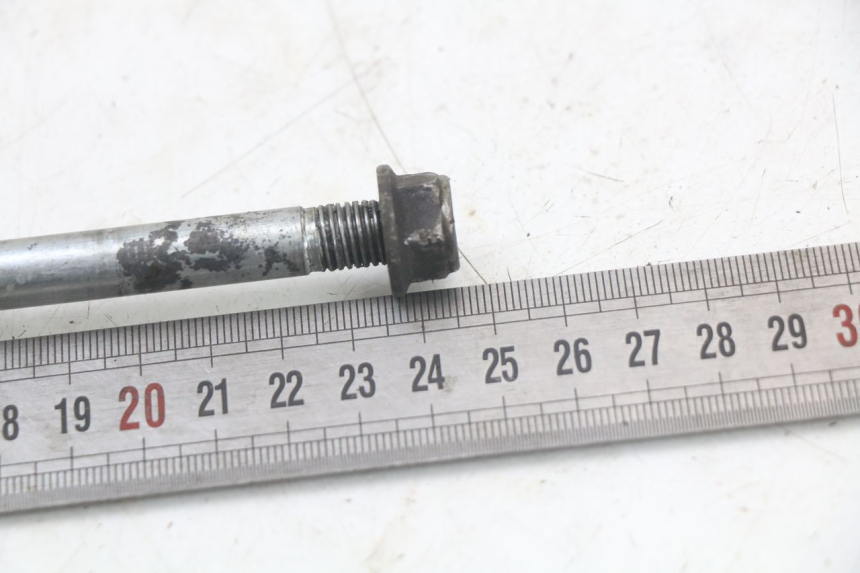 photo de EJE RUEDA DELANTERO YAMAHA BW'S 50 (2004 - 2017) - Zoom estado de uso