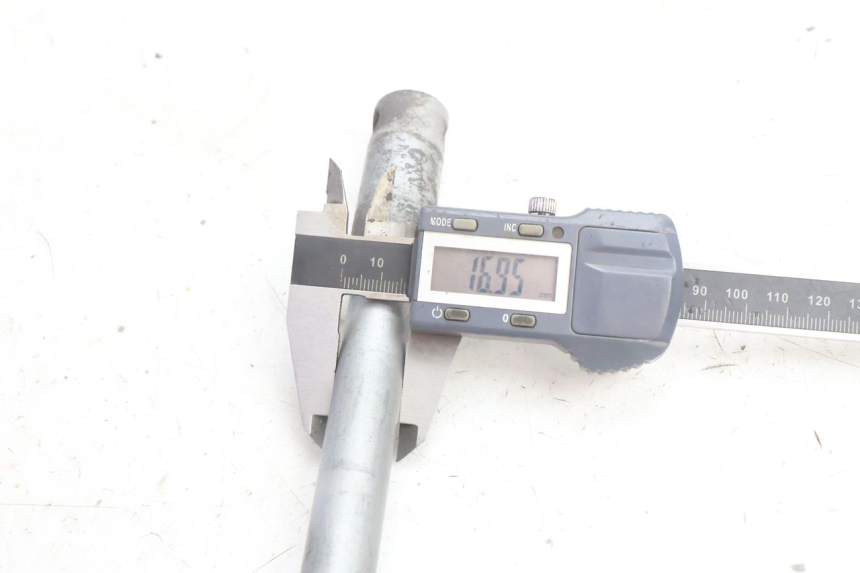 photo de EJE DE LA RUEDA DELANTERA BMW C1 125 (2000 - 2003) - Vista general del producto