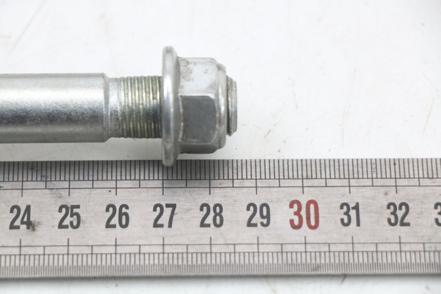 photo de EJE RUEDA DELANTERO ARCHIVE CAFE RACER 4T 50 (2019 - 2024) - Zoom estado de uso