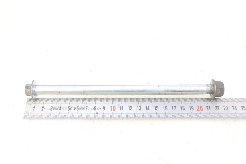 photo de EJE DE LA RUEDA DELANTERA TGB CITY 2 50 (2009 - 2013) - Primer plano técnico