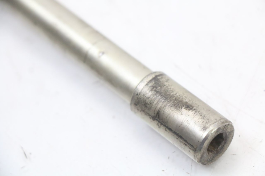 photo de EJE DE LA RUEDA DELANTERA PEUGEOT CITYSTAR 50 (2013 - 2017) - Otra perspectiva