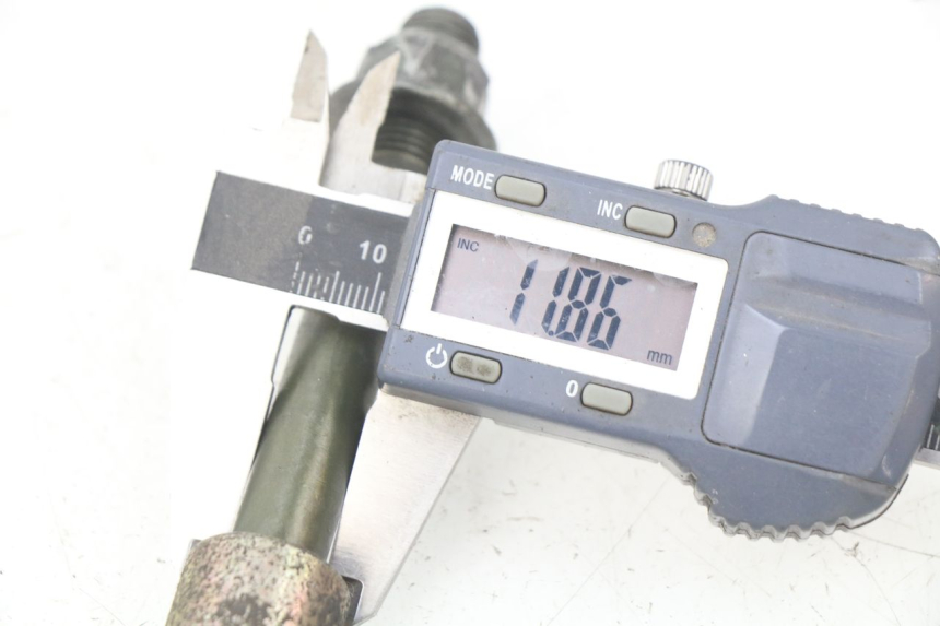 photo de EJE RUEDA DELANTERO RIDE CLASSIC 2T 50 (2014 - 2022) - Otra perspectiva