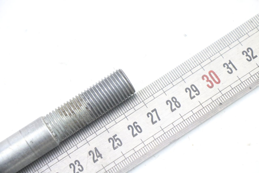 photo de EJE RUEDA DELANTERO APRILIA CLASSIC 125 (1995 - 2001) - Otra perspectiva