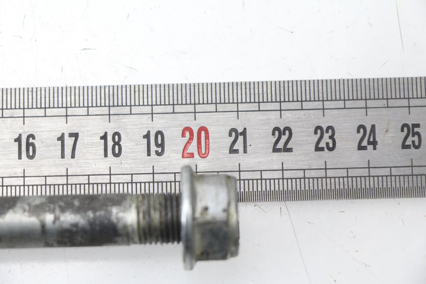 photo de EJE RUEDA DELANTERO HONDA CRF CR-F 100 (2004 - 2013) - Zoom estado de uso