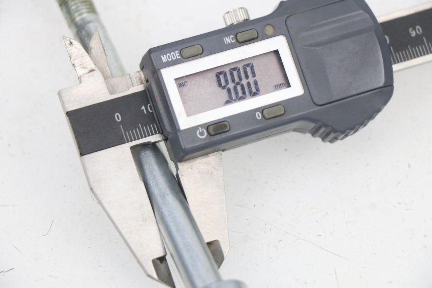 photo de EJE RUEDA DELANTERO LONGJIA DIGITA 2T 50 (2006 - 2018) - Detalle de la pieza