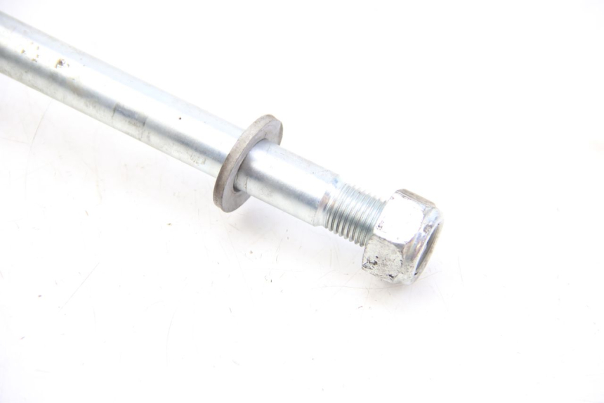 photo de EJE DE LA RUEDA DELANTERA PEUGEOT E-VIVACITY 1 (2012 - 2018) - Primer plano técnico