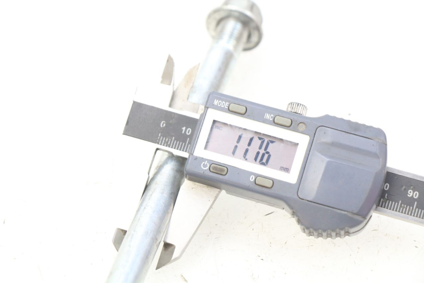 photo de EJE RUEDA DELANTERO EFUN E2GO 1 (2017 - 2021) - Otra perspectiva