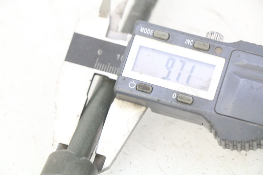 photo de EJE DE LA RUEDA DELANTERA JM MOTORS EVOLIS 4T 50 (2018 - 2022) - Detalle de la pieza