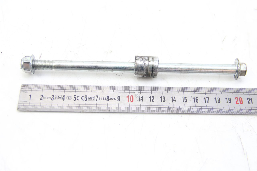 photo de EJE DE LA RUEDA DELANTERA JM MOTORS EVOLIS 4T 50 (2018 - 2022) - Otra perspectiva