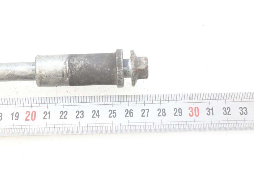 photo de EJE DE LA RUEDA DELANTERA HONDA FES PANTHEON 2T 125 (1998 - 2002) - Detalle de la pieza