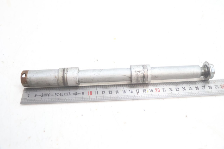 photo de EJE RUEDA DELANTERO HONDA FJS SILVER WING SILVERWING 400 (2005 - 2008) - Zoom estado de uso
