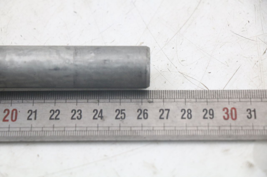 photo de EJE RUEDA DELANTERO HONDA FJS SILVERWING SILVER WING 600 (2001 - 2010) - Zoom estado de uso